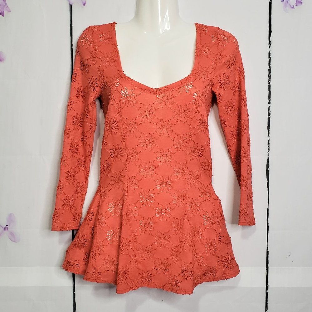 *SOLD* Free People Daisy Pointelle Peplum Top S - Picture 2 of 10